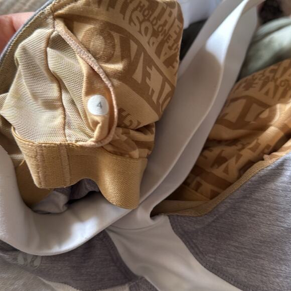 Lululemon test your limits heathered gray/ white size 4 - Picture 5 of 8